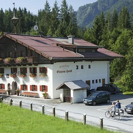 Gasthof Eiserne Hand 3*