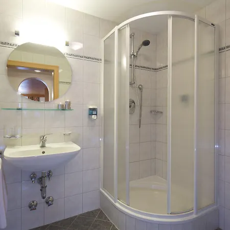 Eiserne Hand 3* ホッホフィルツェン