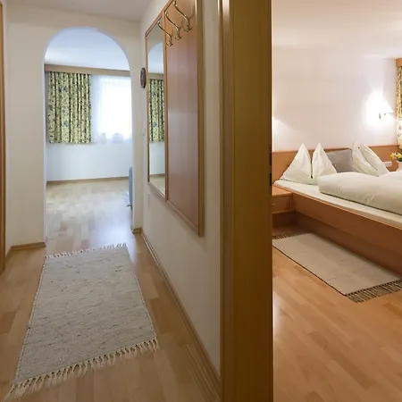 Eiserne Hand ゲストハウス ホッホフィルツェン